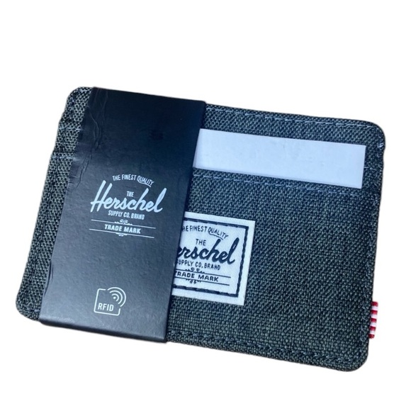 Herschel Supply Company Other - NWT Herschel Black Crosshatch ID Cardholder
